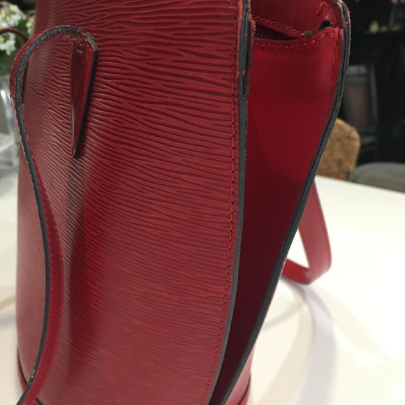 Authrntic Epi St Jaques Bag - Picture 7 of 9